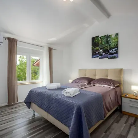 Binjake Villa Cukrici